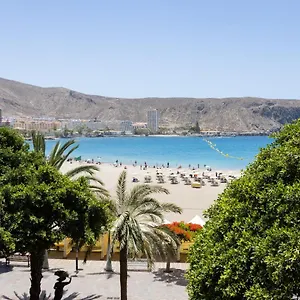  Apartment Seafront With View In The Center Of Cristianos